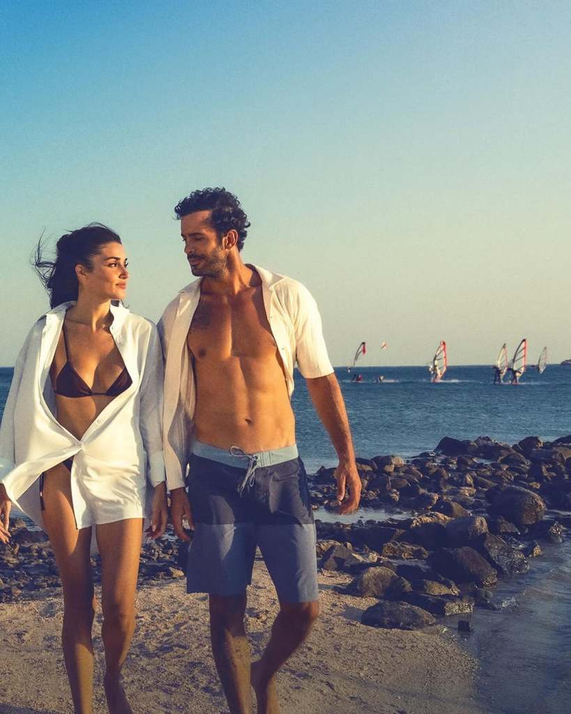 Hande Erçel y Baris Arduç en 'Rüzgara Birak'-instagram @ruzgarabirak