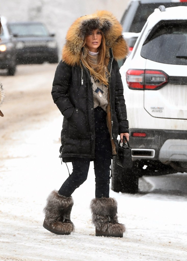 El look de Jennifer López en Aspen
