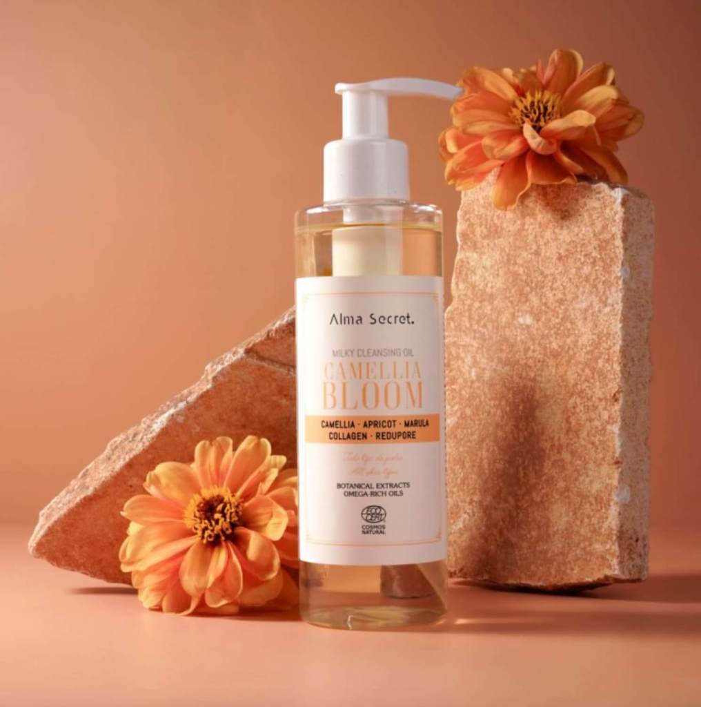 como-aplicar-limpiador-en-aceite-dermatologa