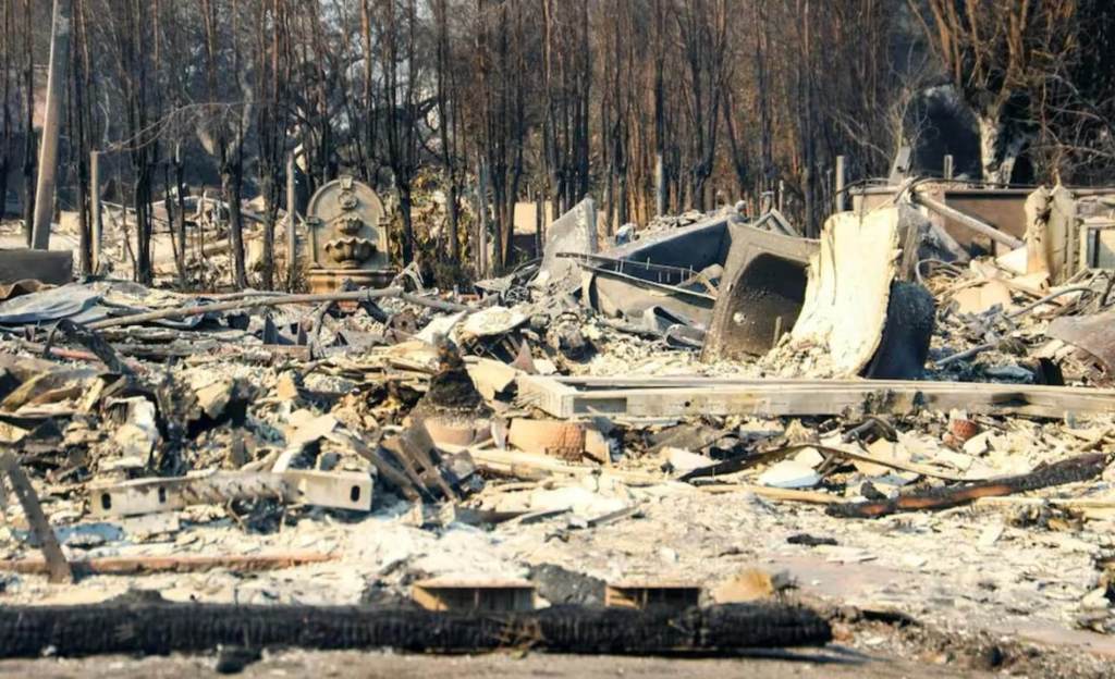 casas-famosos-paris-hilton-anthony-hopkins-incendio-los-angeles