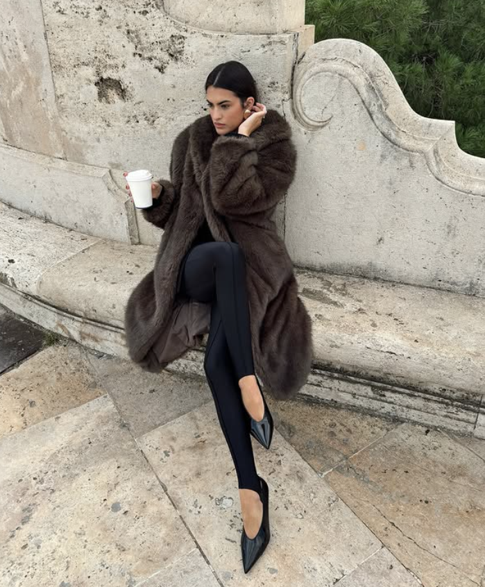 Look abrigo de pelo Madrid - Imagen: Instagram Marta Lozano