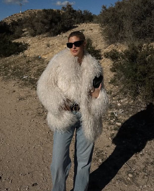Look abrigo de pelo Madrid - Imagen: Instagram Teresa Andrés Gonzalvo