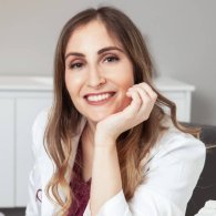 Dra. Arantxa Arana, dermatóloga de la Clínica Dra. Pérez Sevilla
