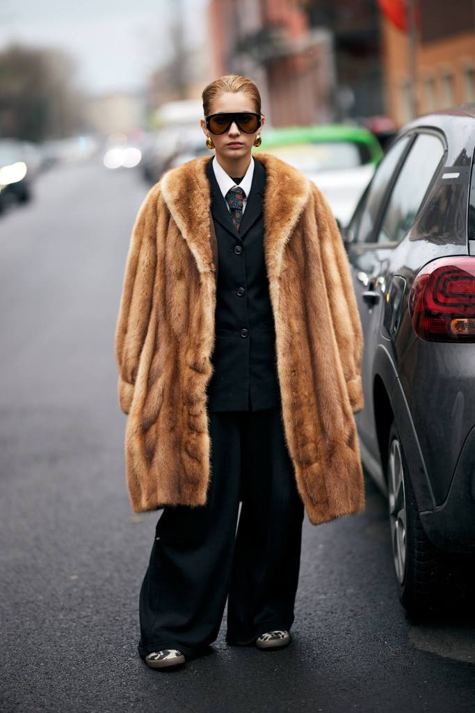 italianas-prendas-fondo-armario-street-style-milan