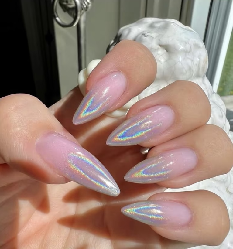 Manicura con efecto cromado - @yellowish