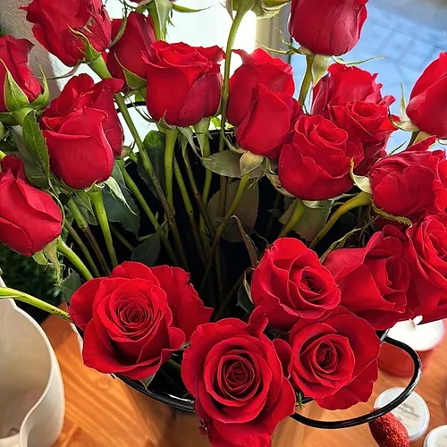 Ramo de rosas. Regalo de San Valentín- Imagen: Floristería Luludi