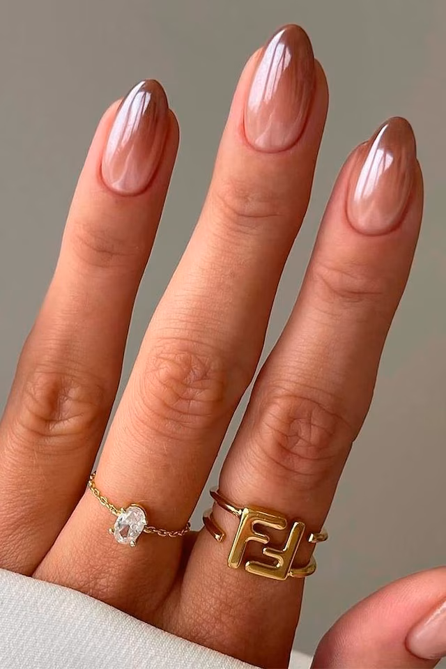 Manicura ombré con efecto polvo de hadas - @kristinaa_nails