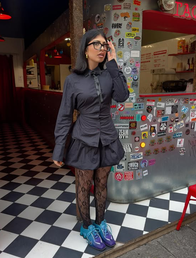 Look falda globo con zapatilla deportivas. Tendencia Madrid. - Imagen: Instagram @kianaamn