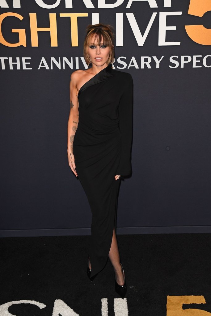Miley Cyrus en el aviversario de 'Saturday Night Live'