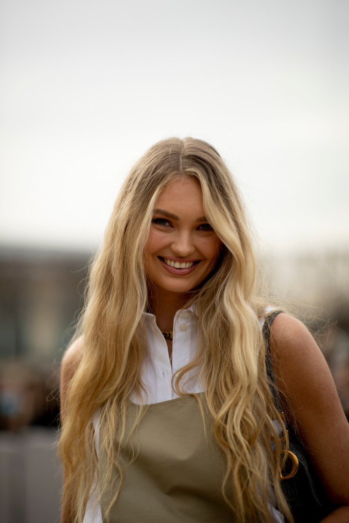 Romee Strijd -raya al lado