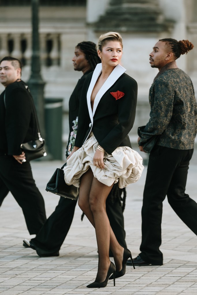 Zendaya con look 'falda globo'. Tendencia Madrid - Imagen: Launchmetrics Spotlight