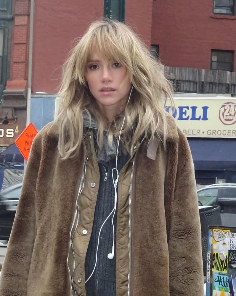 Suki Waterhouse corte de pelo
