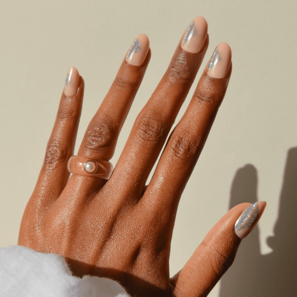 Naked Nails con decoración