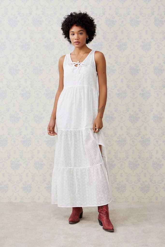 Vestido blanco de Urban Outfiters
