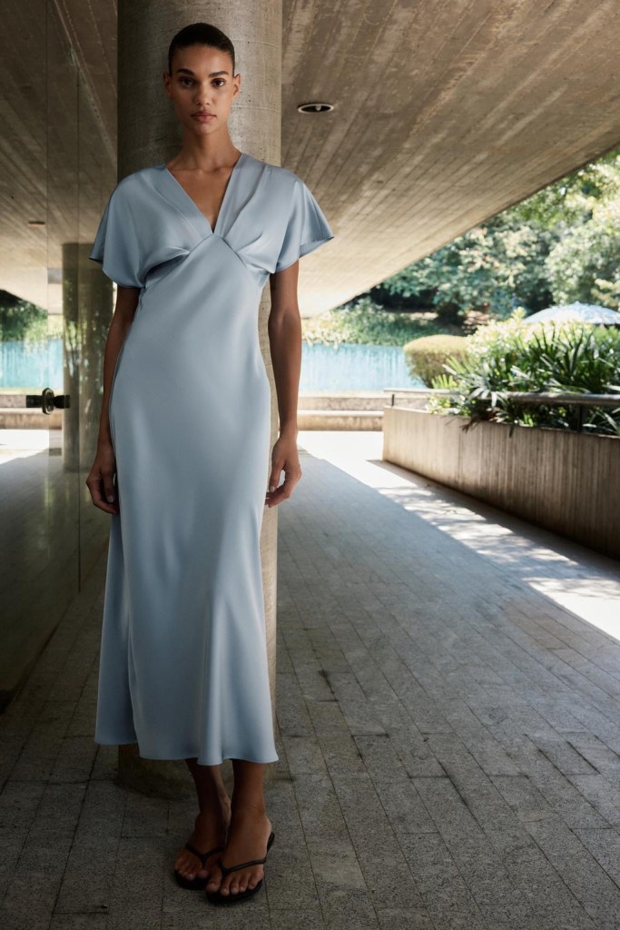 Vestido tono pastel de Zara