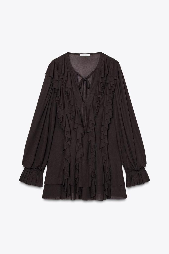 Vestido volantes de Zara