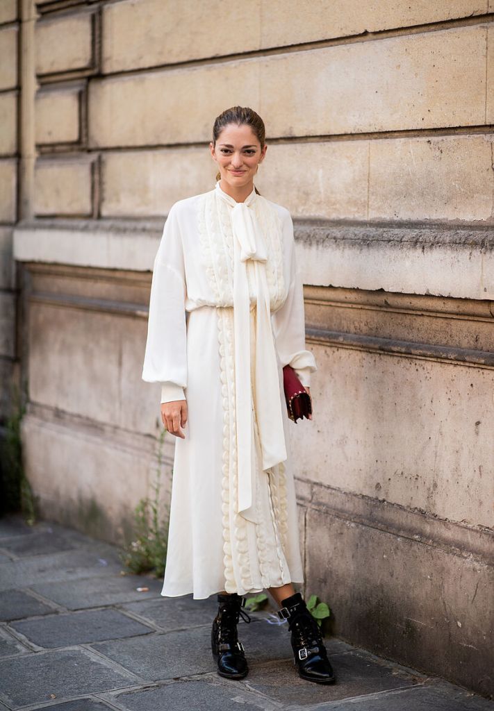 Los vestidos midi tienen la altura perfecta para sumar centímetros - Launchmetrics spotlight