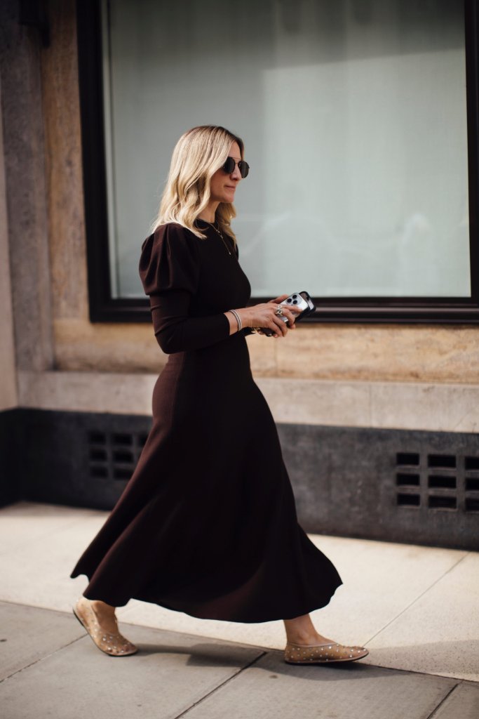 Los vestidos de estilo lujo silencioso son sencillos y muy elegantes - Launchmetrics spotlight