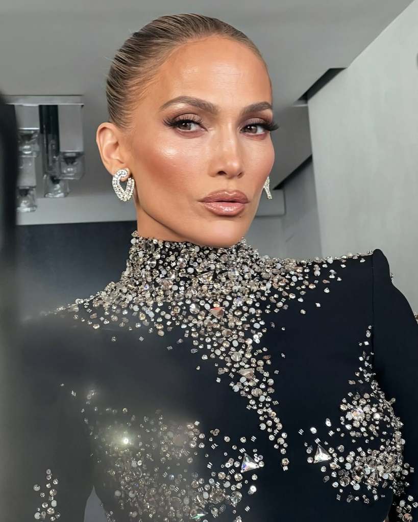 Jennifer Lopez peinado clean look
