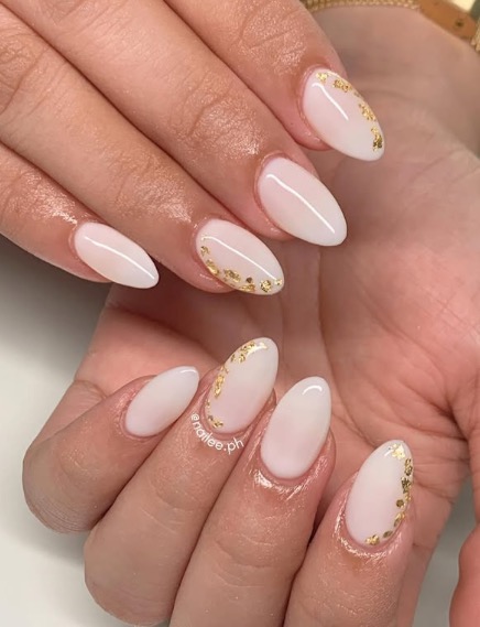 ¿A quién favorecen las Milky Gold Nails? - @nailee.ph