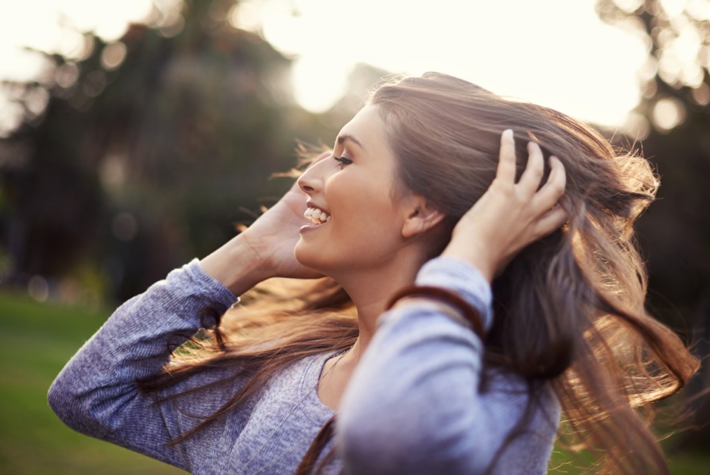 Mujer pelo largo- 