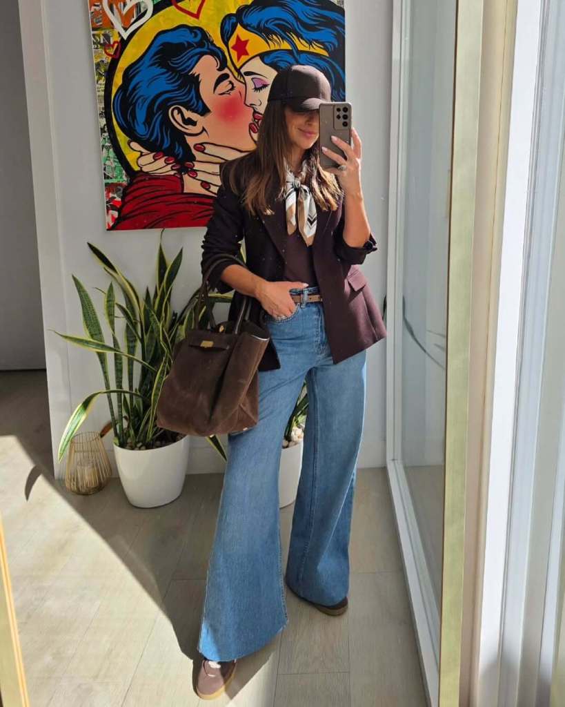 Paula Echevarría marca tendencia con jeans de Stradivarius y zapatillas retro