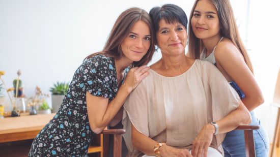 La firma de belleza con 135 años de historia que sigue siendo imprescindible en los tocadores de madres, hijas y abuelas españolas