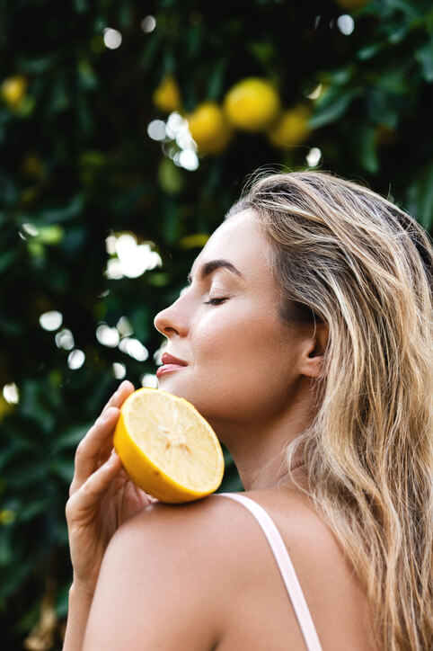 Vitamina C para el rostro -istock