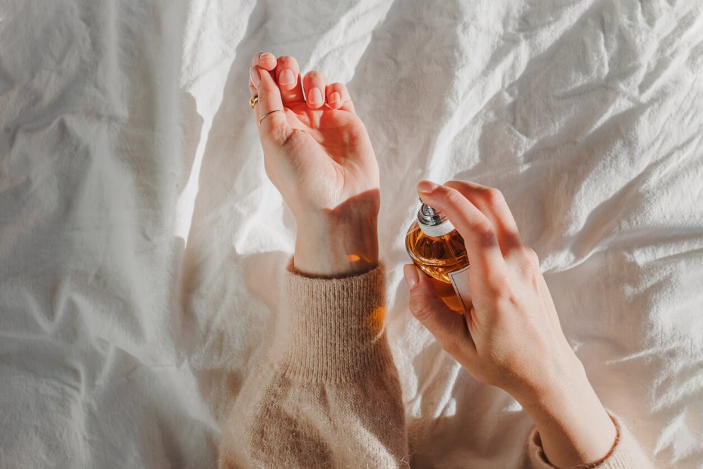 Te sorprenderá el poder de los aromas según sus notas de olor: transmite elegancia, confianza o sensualidad en función del perfume que elijas - Fuente: iStock