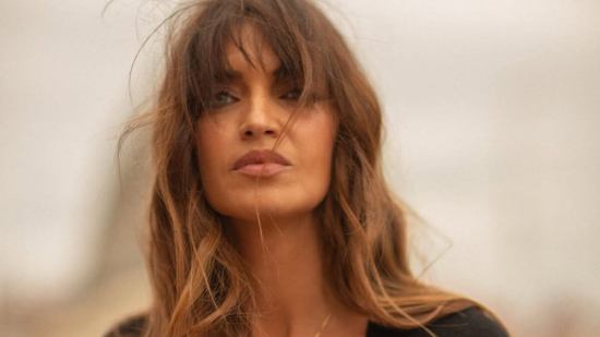 sara carbonero look boho chaqueta de zara