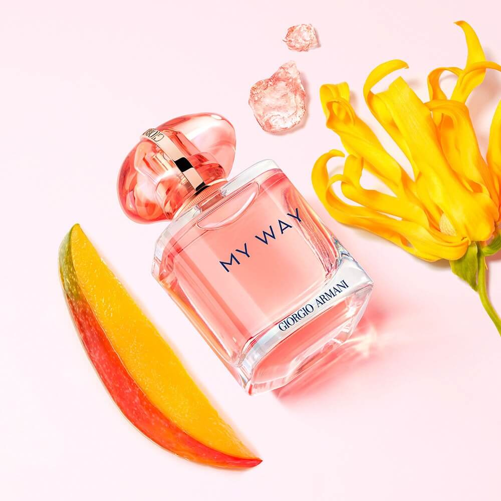 No es coco ni piña, pero huele a verano: el perfume tropical que conquistará tu neceser