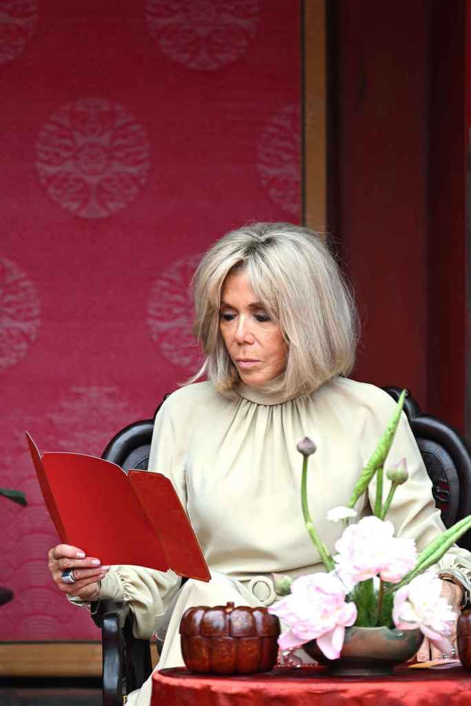 Brigitte Macron en su visita a Vietman
