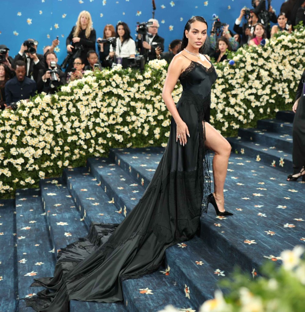 Georgina Rodríguez en la alfombra de la MET Gala 2025 