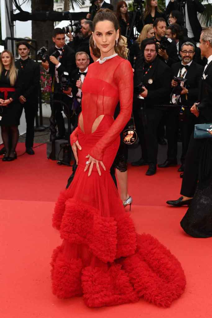 Izabel Goulart en la alfombra roja del Festival de Cannes en 2023