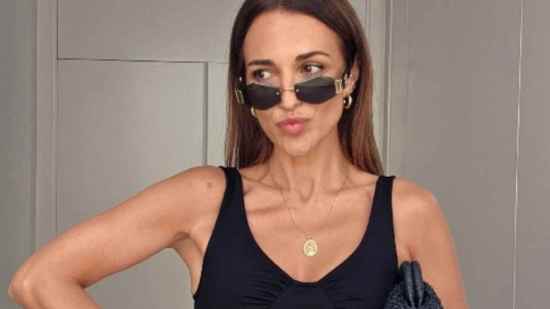 Paula Echevarría con las bailarinas destalonadas de rejilla de Stradivarius
