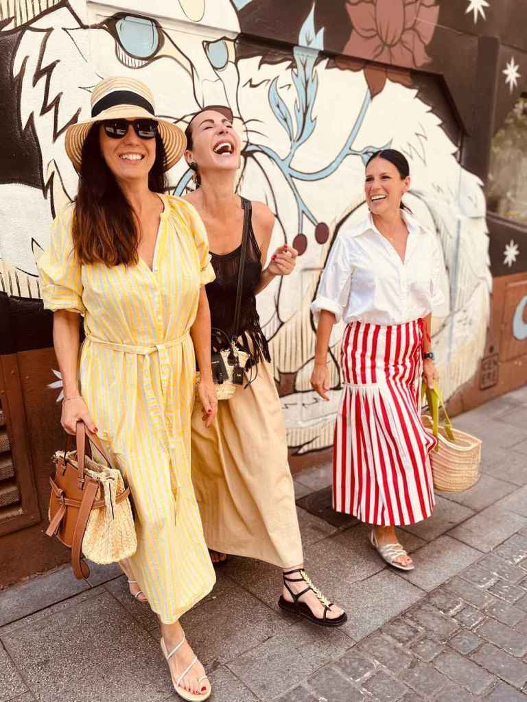 El 'total look' de Sfera de Ana Milán para un día en plena ola de calor en Madrid con amigas