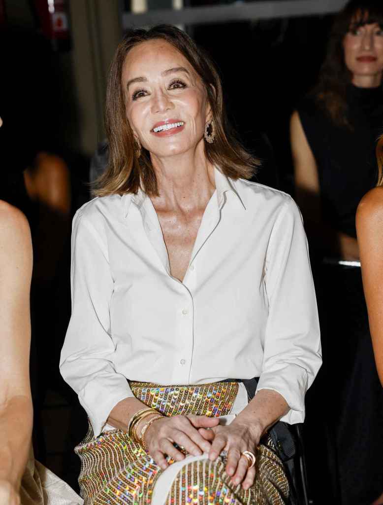A sus 74 años, Isabel Preysler sigue dándonos lecciones de moda y belleza a diario