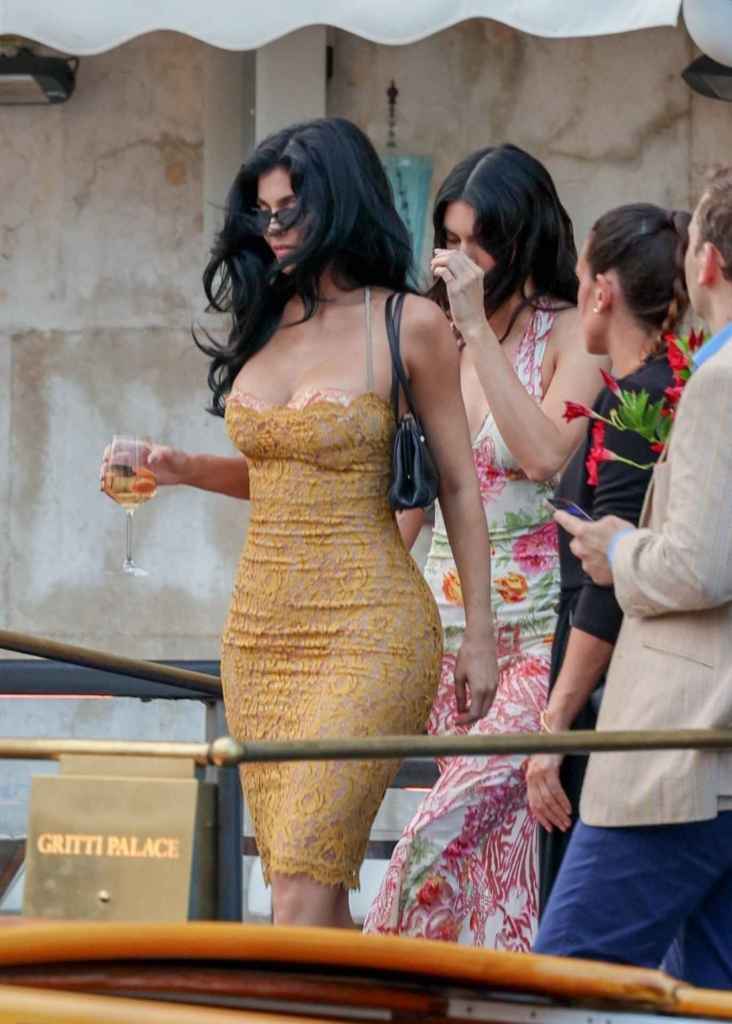 El look de Kylie Jenner para la preboda de Lauren Sánchez y Jeff Benzos