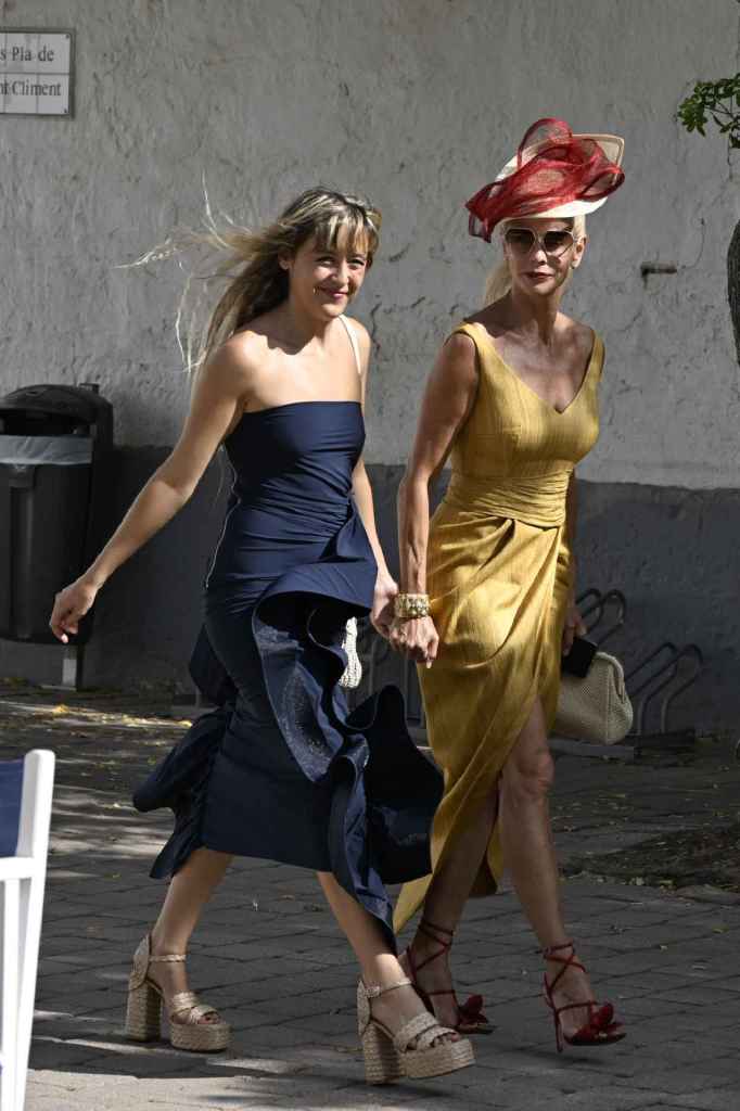 El look de invitada de Lucía Écija en la boda de Belén Écija y Jaime Sánchez