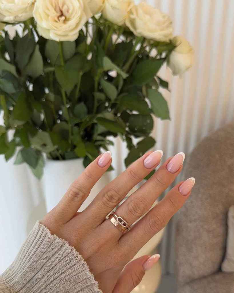 La manicura francesa siempre será un sí, sobre todo para las novias 