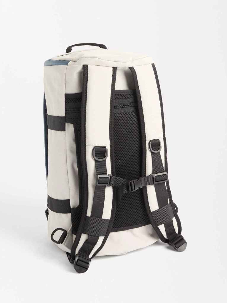 Bolsa de viaje convertible en mochila de las rebajas de verano de Parfois