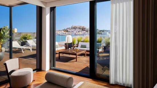 NH Collection continúa su expansión y se estrena en Baleares con la apertura de NH Collection Ibiza.