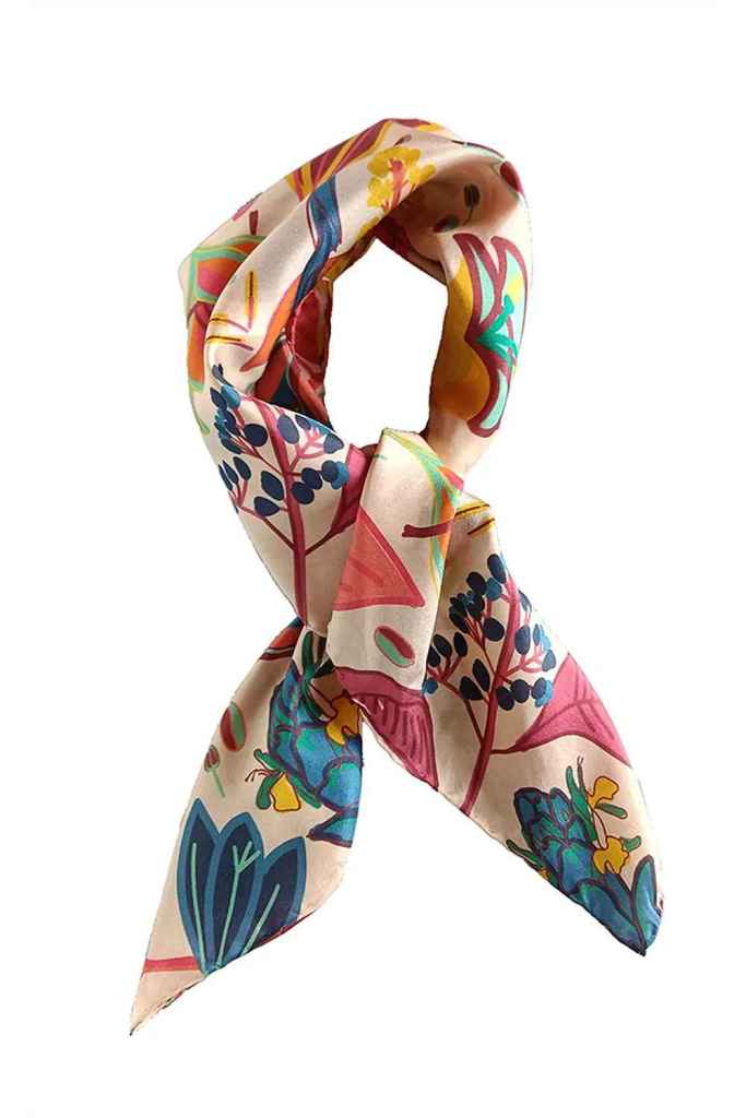 Pañuelo estampado de la marca española Amarenak