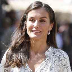 Descubrimos todos los secretos detrás de la melena brillante que ha lucido la reina Letizia