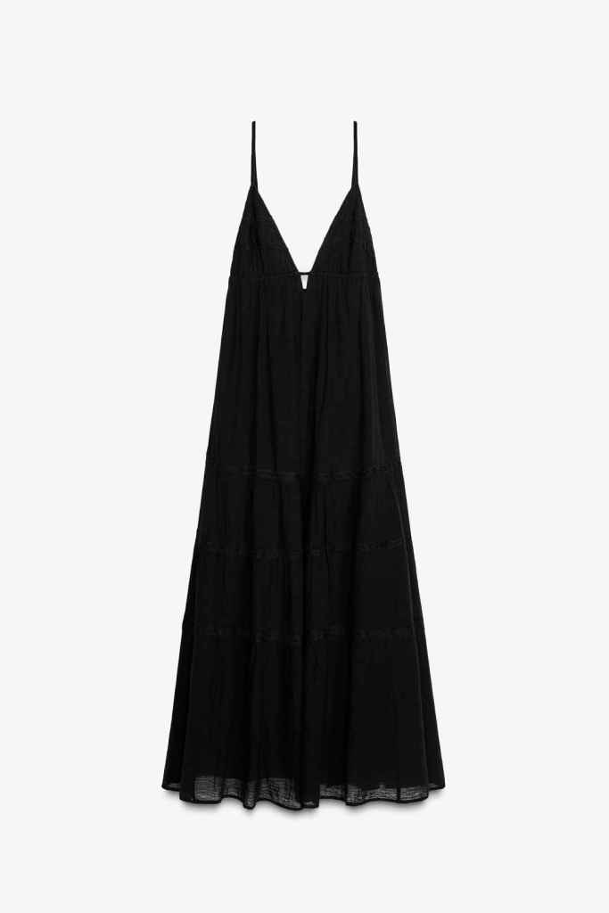 Vestido negro de gasa de Zara