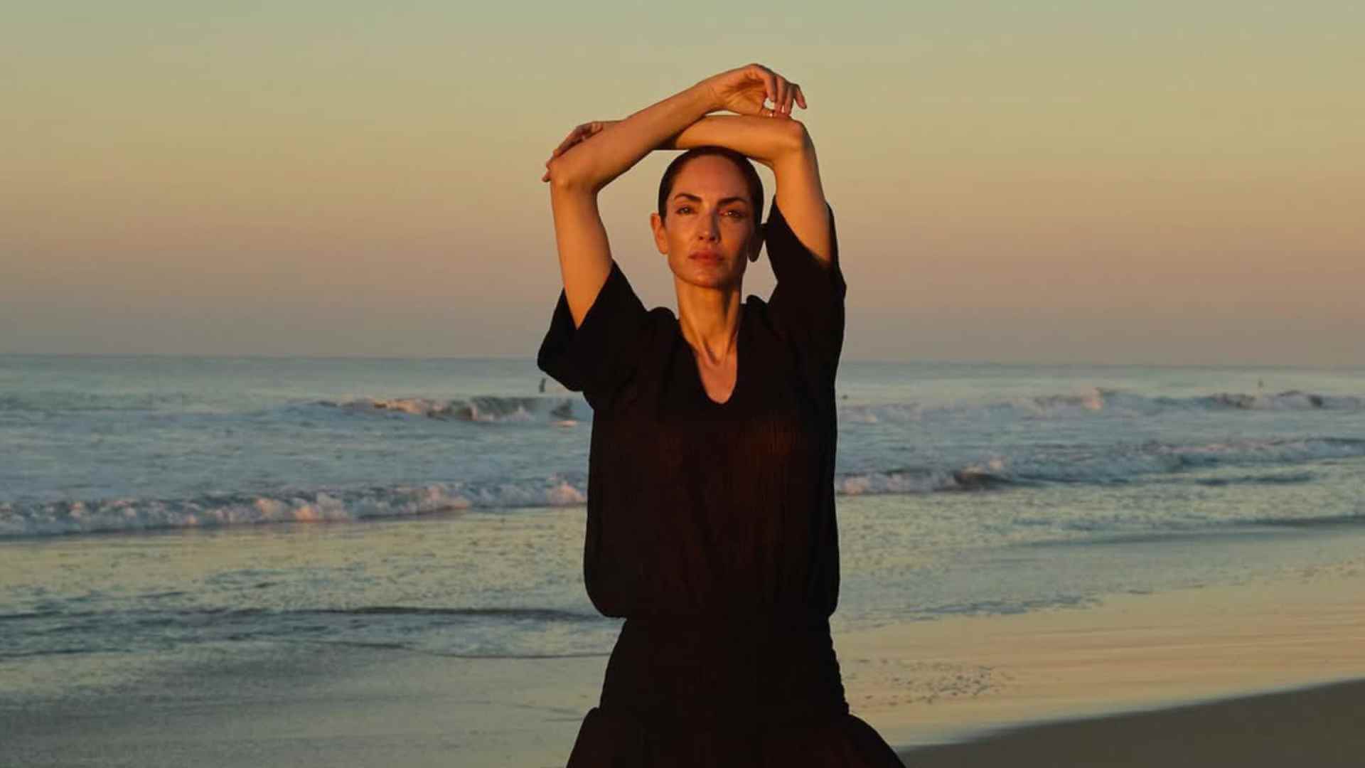 Eugenia Silva presume de tipazo con bañador marrón