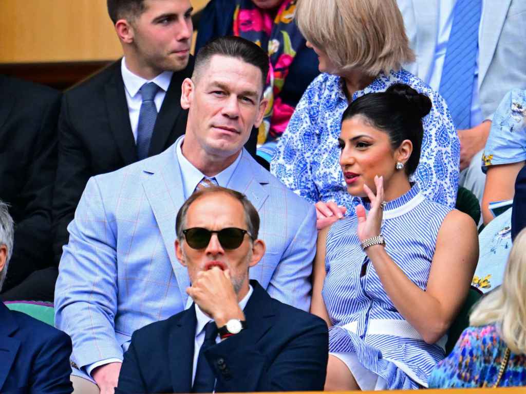 John Cena y Shay Shariatzadeh en el torneo de tenis de Wimbledon (Foto: Gtres - by Victoria Jones/Shutterstock (15381940au)