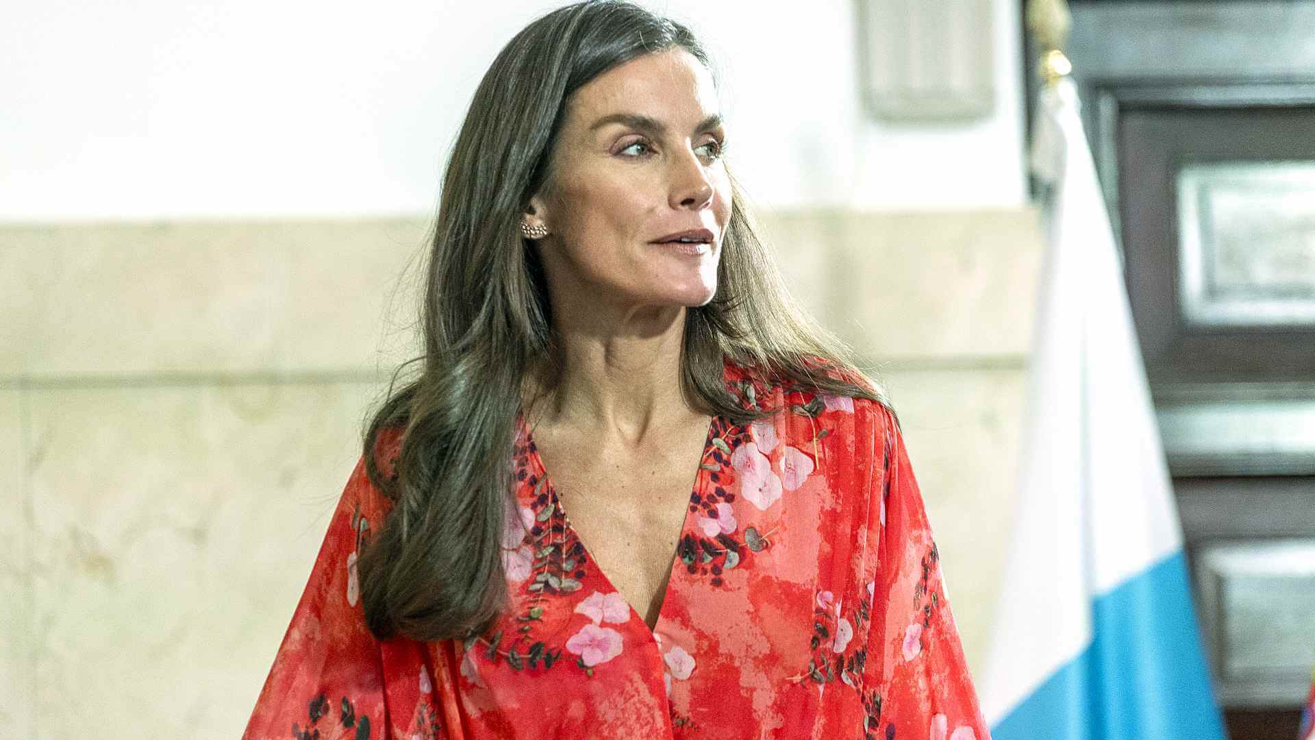 El look de la reina Letizia en Tenerife