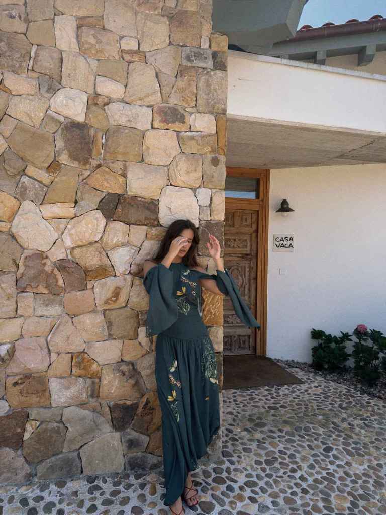 El look de invitada de María Pombo para el bautizo de sus sobrinas, Candela y María