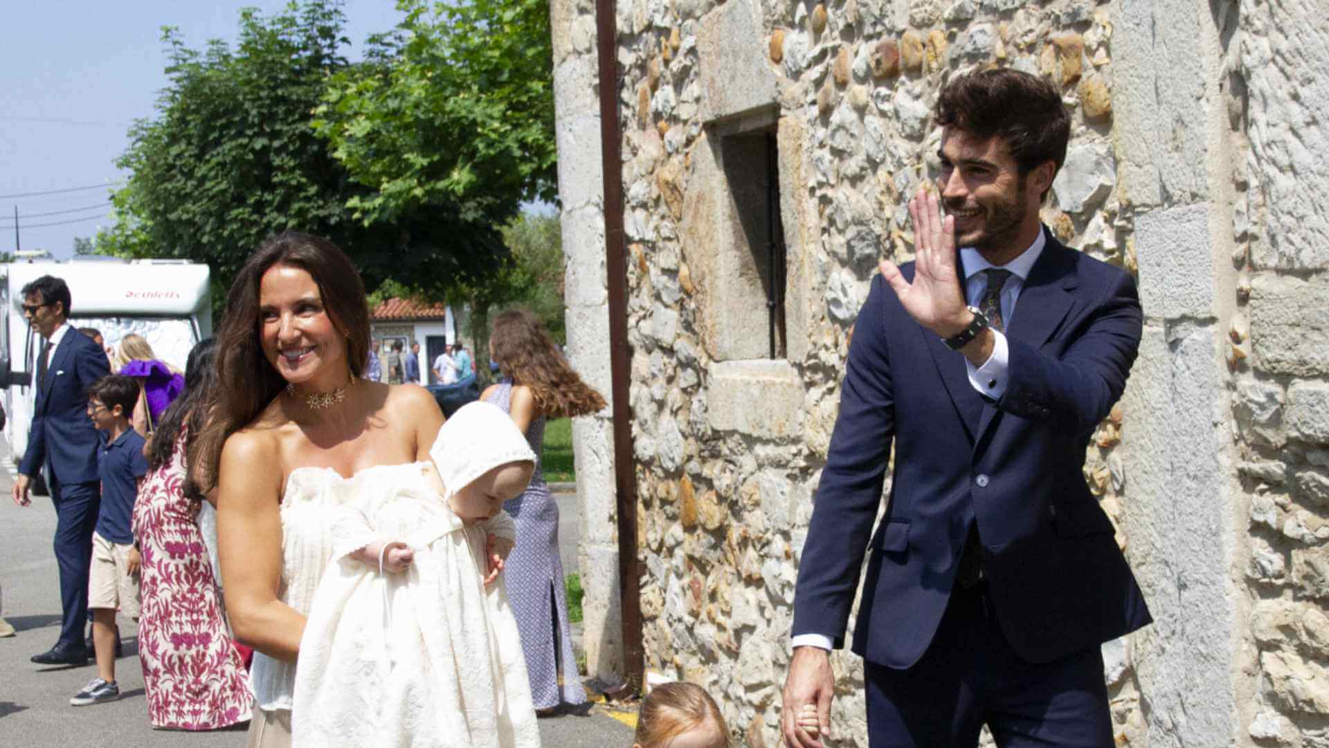 Así ha sido el look de Marta Pombo para el bautizo de sus hijas gemelas